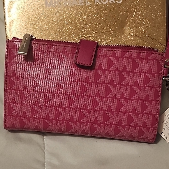 Michael Kors Pink Clutch with Signature Monogram - Picture 3 of 7
